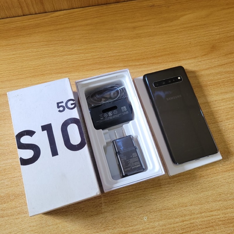 msung Galaxy S10 5G (UK Used) – 4500mAh – 256GB ROM – 8GB RAM – Android – 6.7" Dynamic AMOLED Display – Quad Rear Camera – 10MP Front Camera – USB-C – 5G – In-Display Fingerprint – Wireless Charging – IP68 Water Resistance.