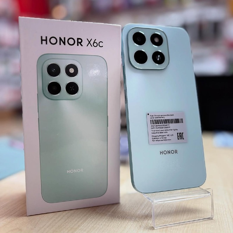 HONOR X6c – 5200mAh – 256GB – 6GB – Android 14 (MagicOS) – 6.74" HD+ IPS LCD 120Hz Display – 50MP + 2MP Rear Camera – 16MP Front Camera – USB-C – 35W Fast Charging – Side Fingerprint – Dual SIM – 4G LTE.