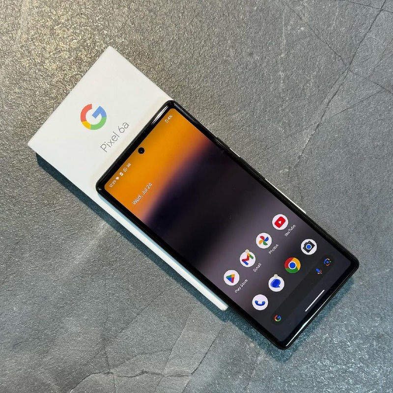 Google Pixel 6a – 4410mAh – 128GB – 6GB – Android 14 – 6.1" OLED 60Hz Display – 12.2MP + 12MP Rear Camera – 8MP Front Camera – USB-C – 18W Fast Charging – In-Display Fingerprint – Gorilla Glass 3 – Dual SIM – 5G.
